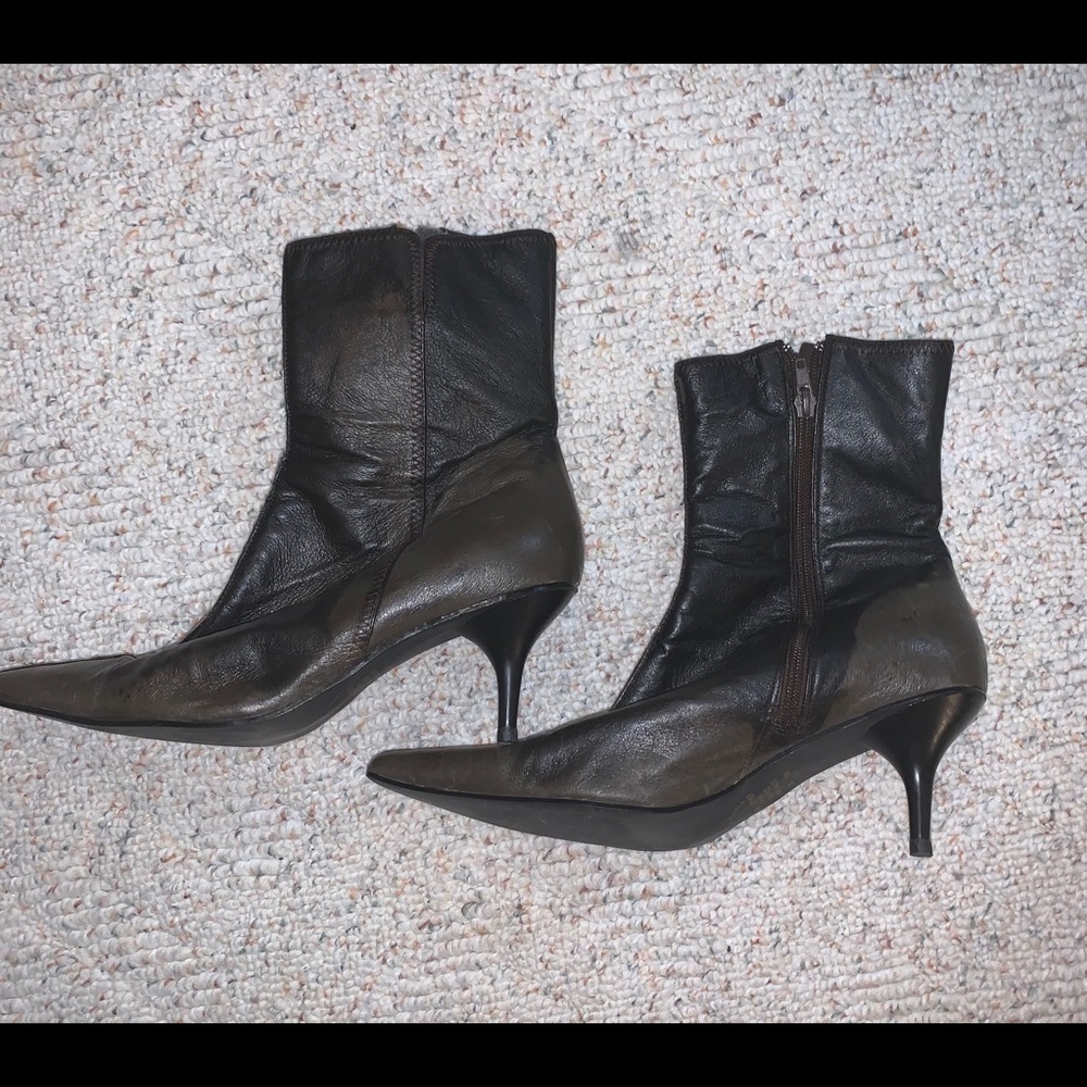 Short boots